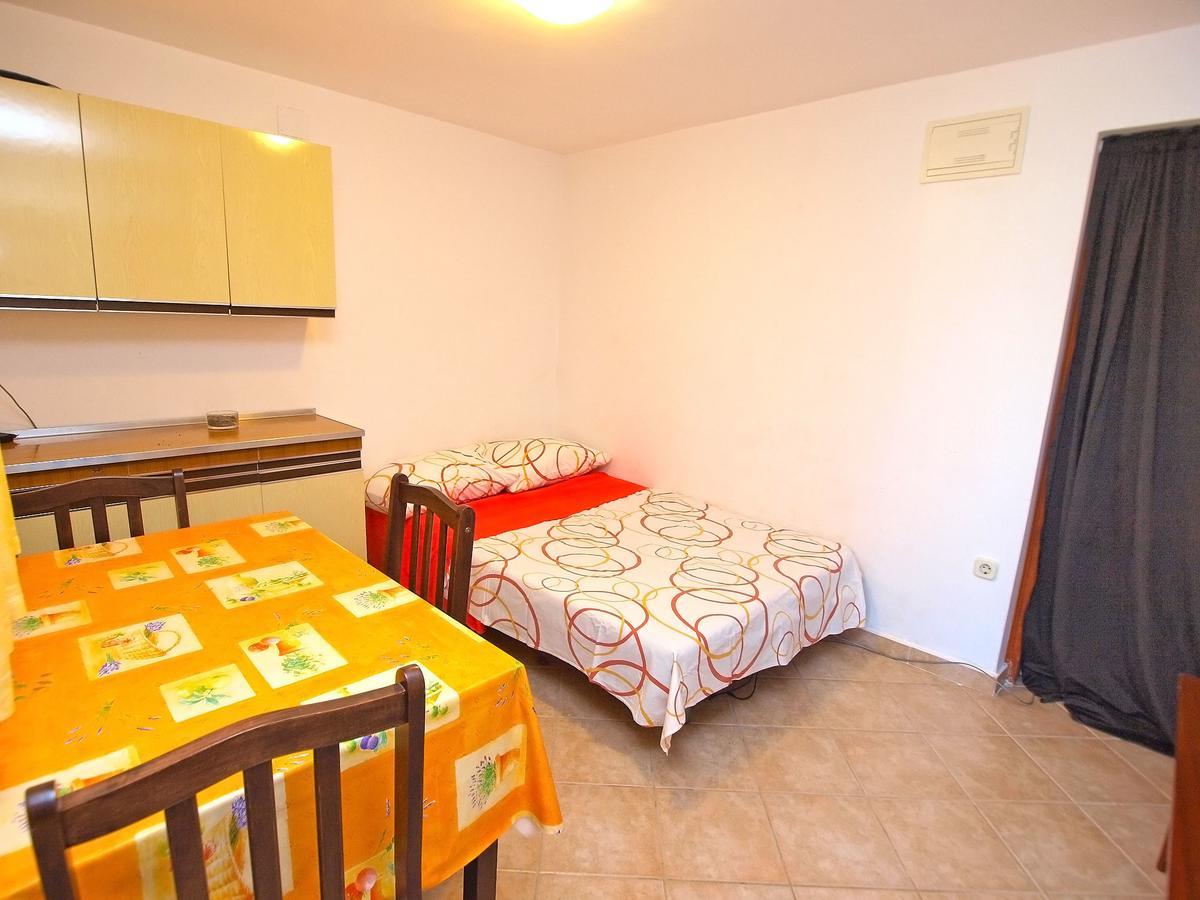 Apartments Ivan 41 プーラ エクステリア 写真